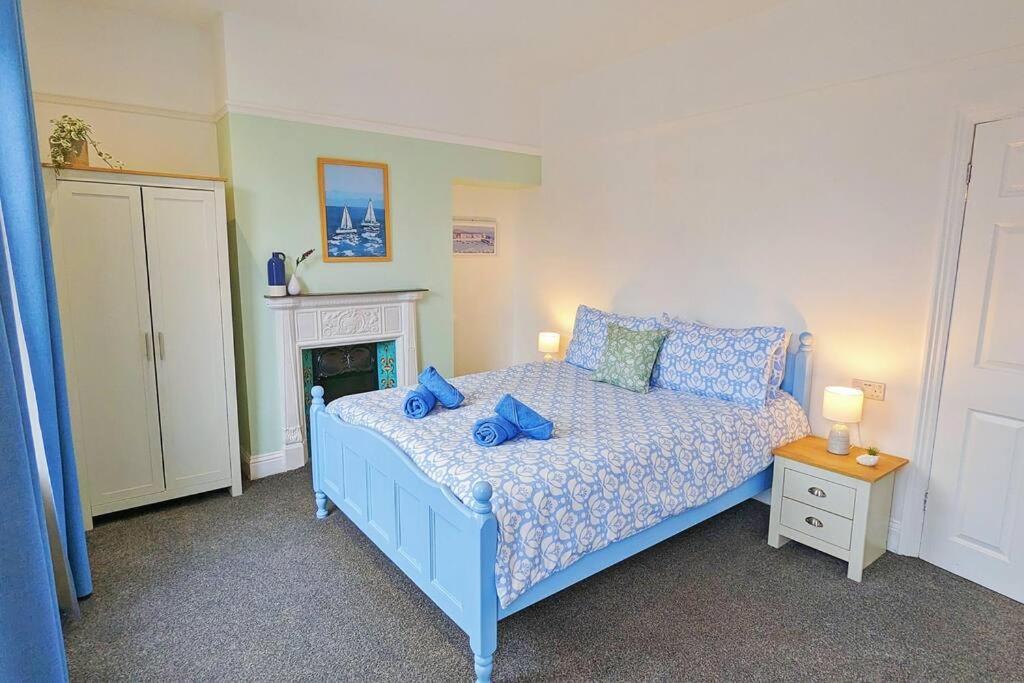 Seaside Escapes - With Relaxing Hot Tub! Scarborough Exterior foto